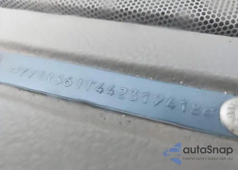 2004 Volvo S60 2.4 from USA, damaged, VIN YV1RS61T442319418